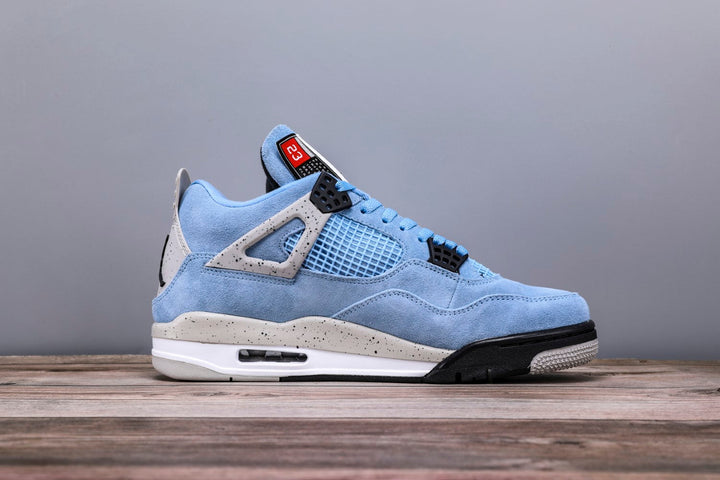 AJ 4 'University Blue'