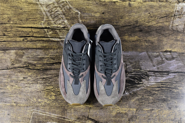 Yeezy Boost 700 'Mauve'