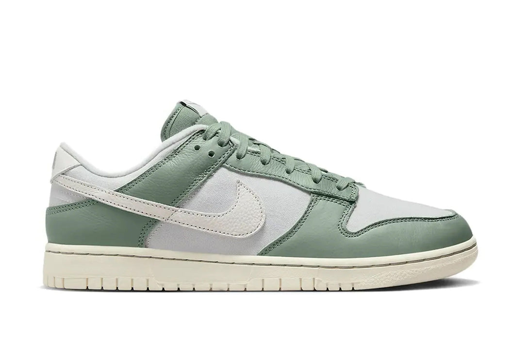 Nike Dunk Low Mica Green